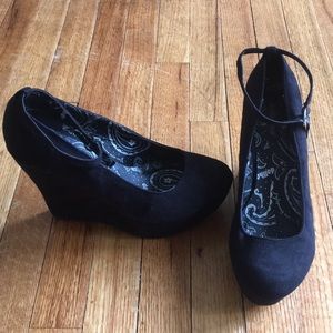 Black faux suede platform wedges